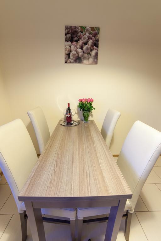 Place 4 You Apartments Krakow Bilik gambar