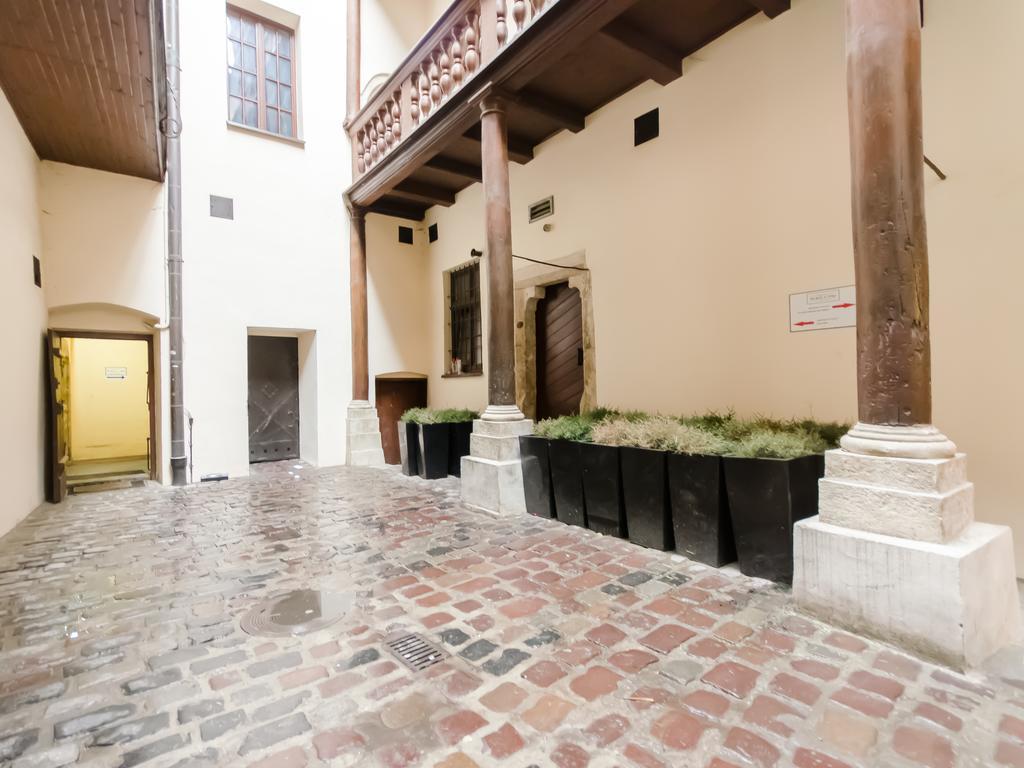 Place 4 You Apartments Krakow Luaran gambar