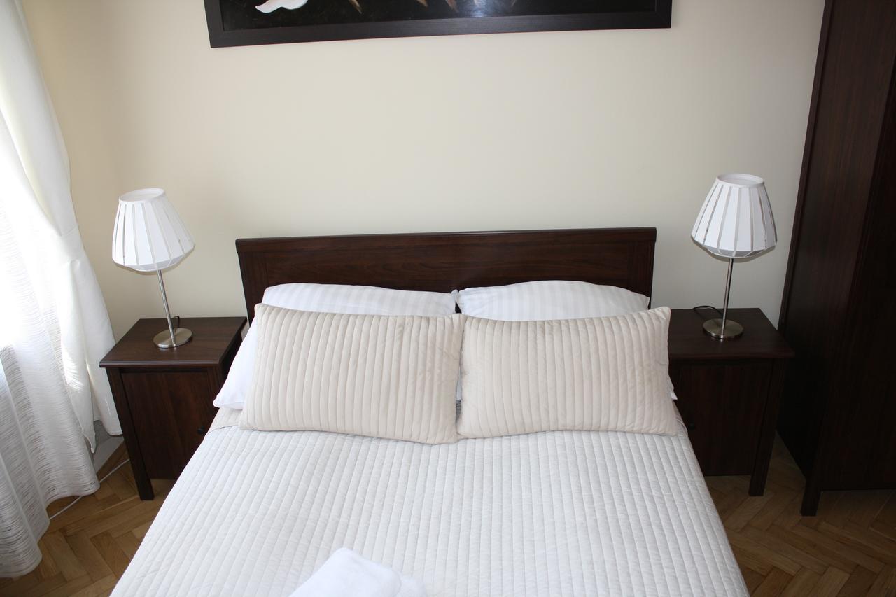 Place 4 You Apartments Krakow Luaran gambar