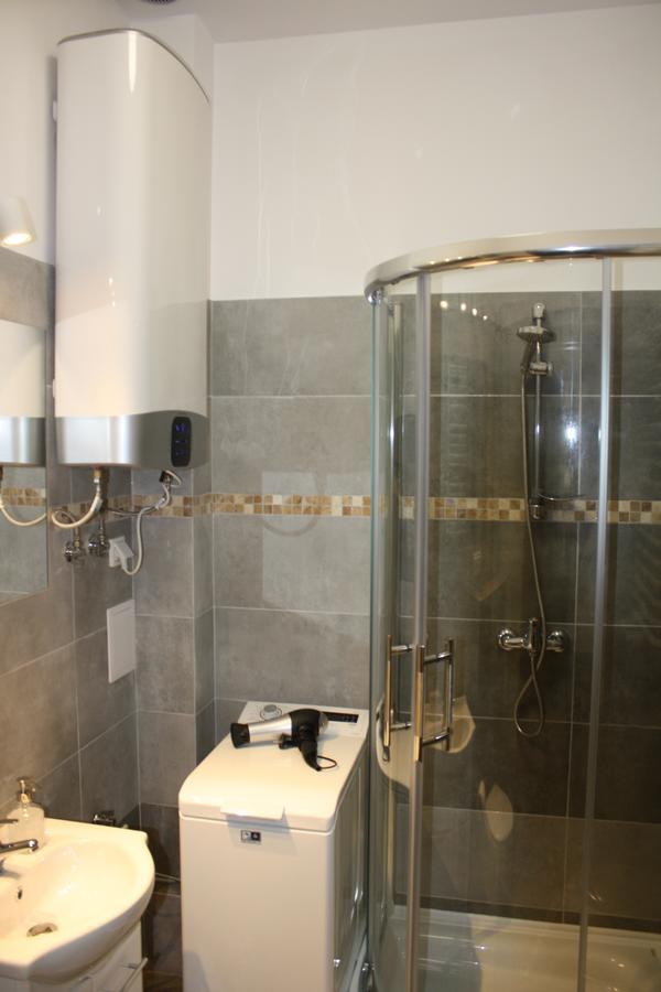 Place 4 You Apartments Krakow Luaran gambar